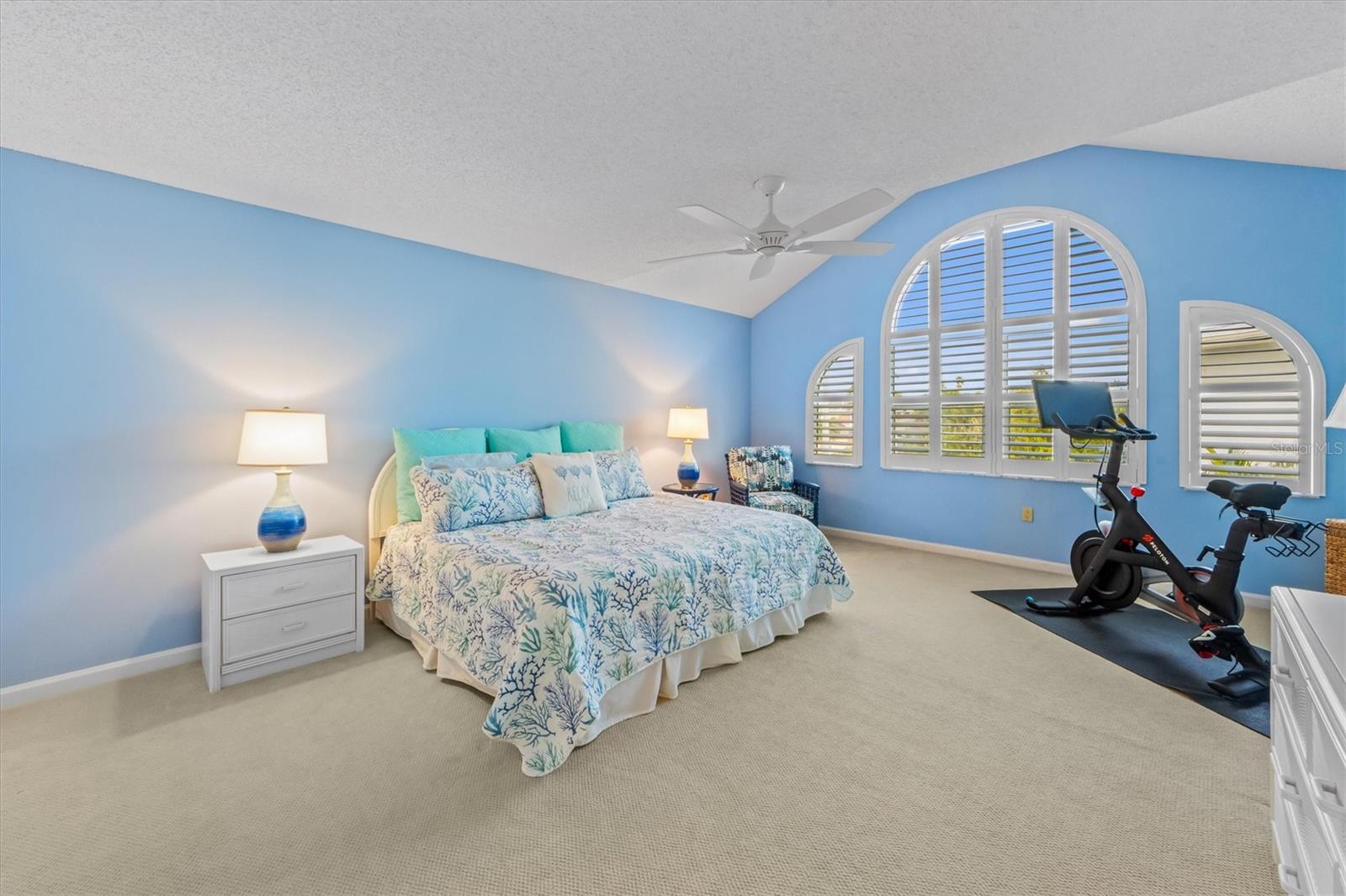 KEY ROYALE - Residential