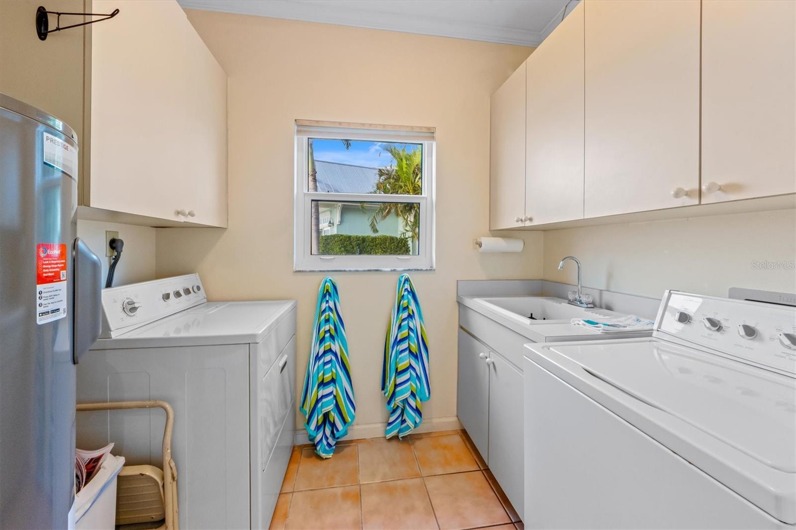 KEY ROYALE - Residential