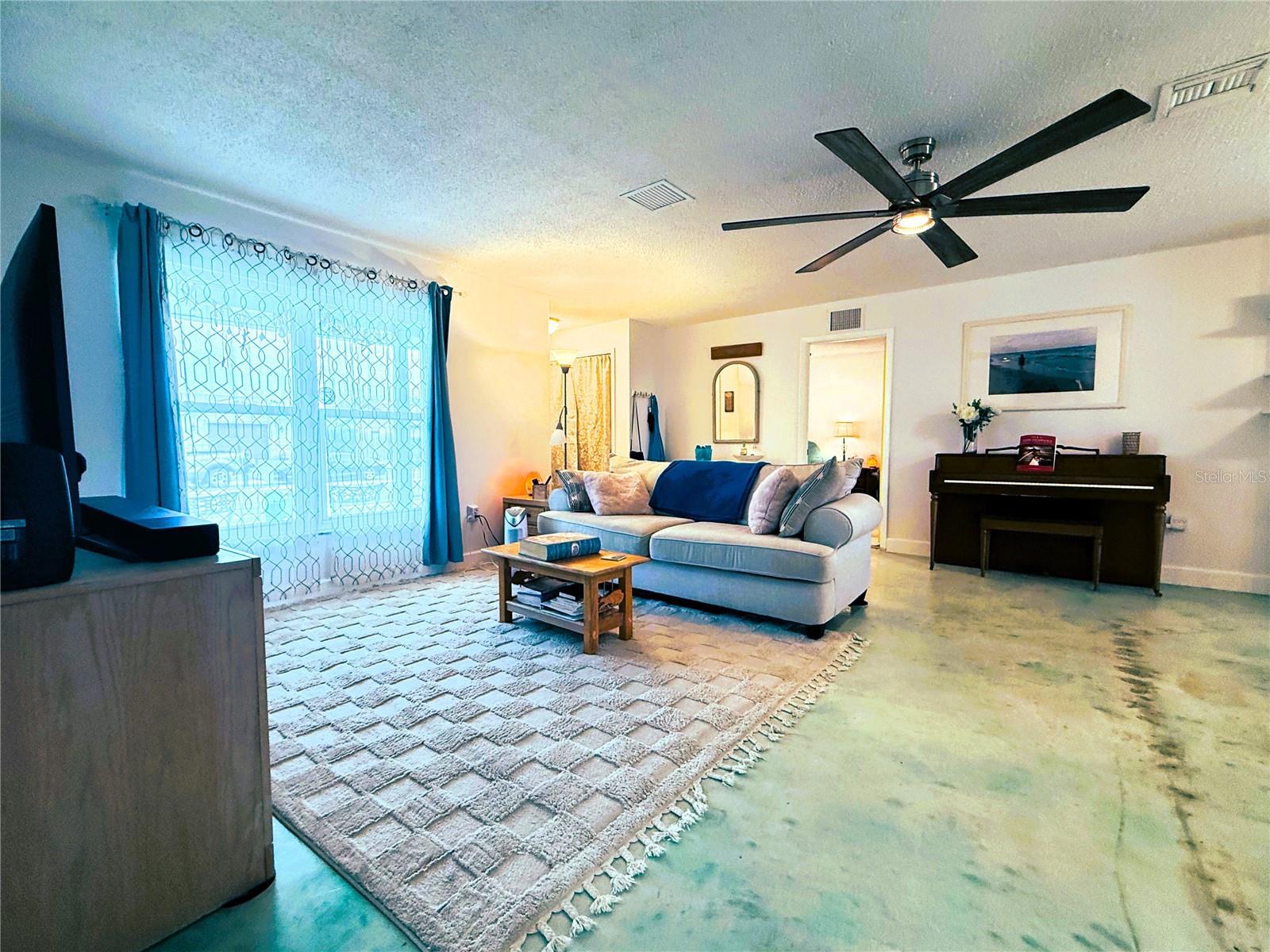 OCOEE HILLS - Residential