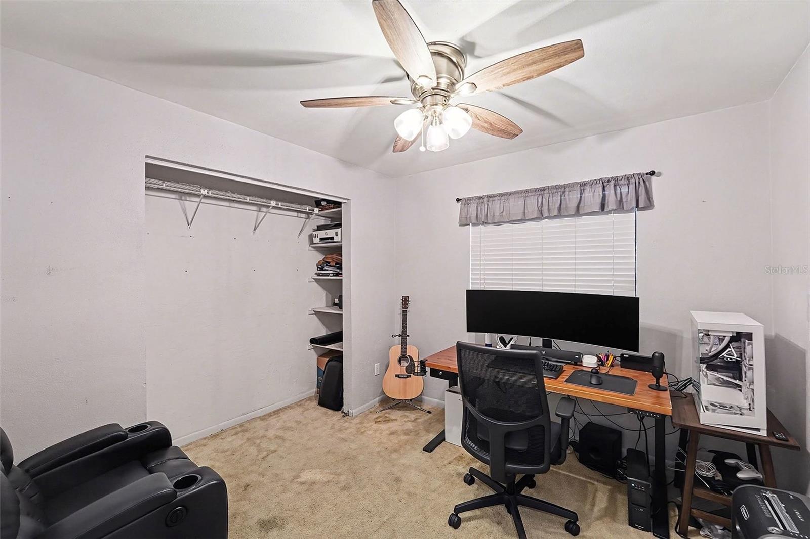 PINELLAS FARMS - Residential Lease