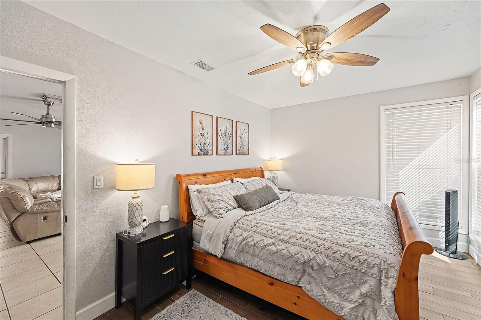 PINELLAS FARMS - Residential Lease