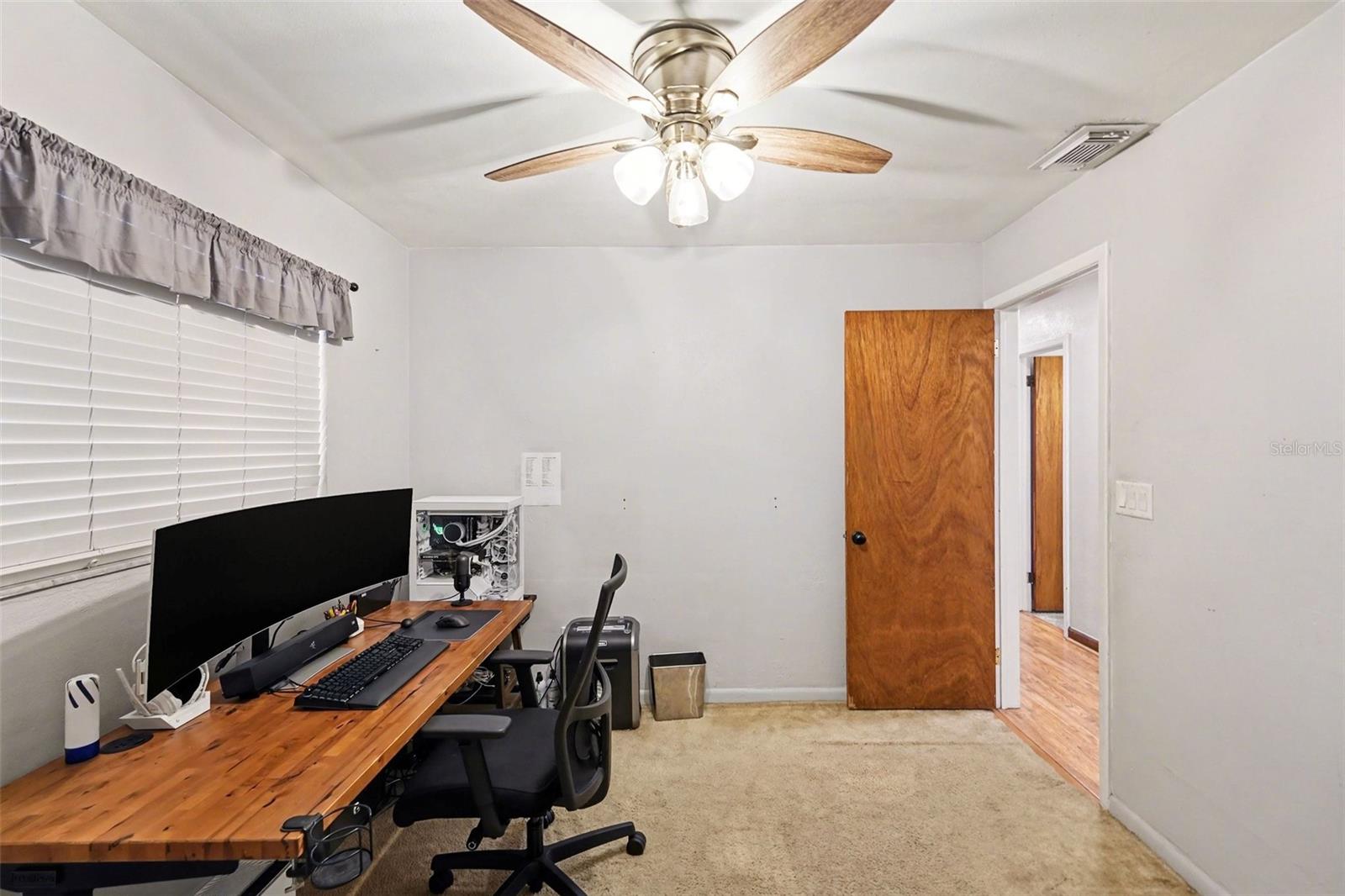 PINELLAS FARMS - Residential Lease