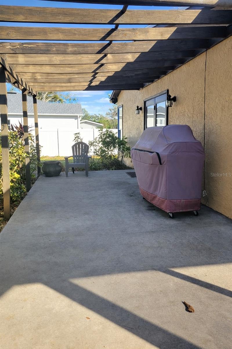 PINELLAS FARMS - Residential Lease