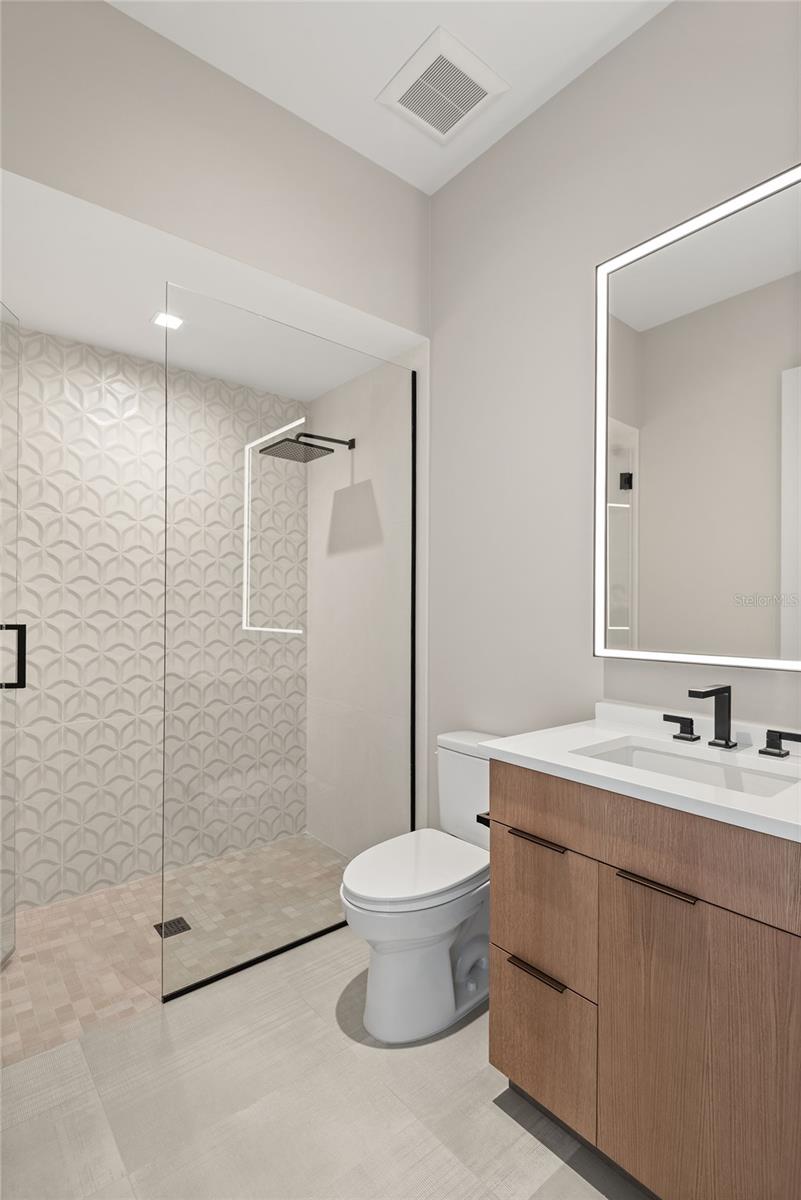 OSCEOLA PLACE - Residential