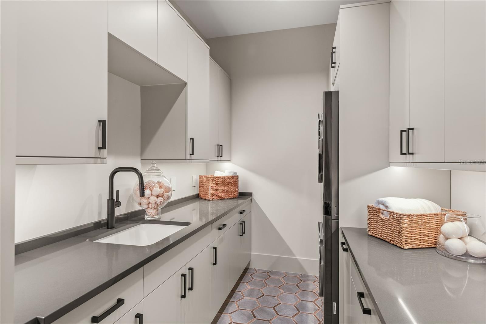 OSCEOLA PLACE - Residential