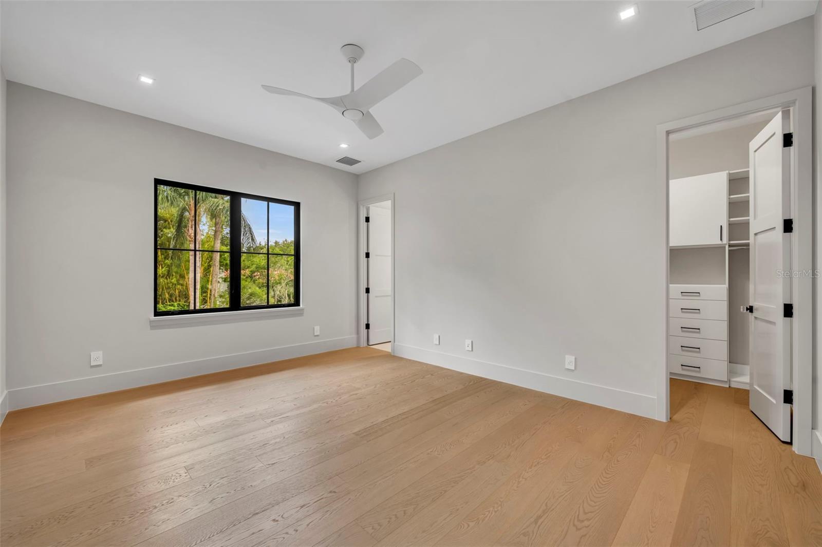 OSCEOLA PLACE - Residential