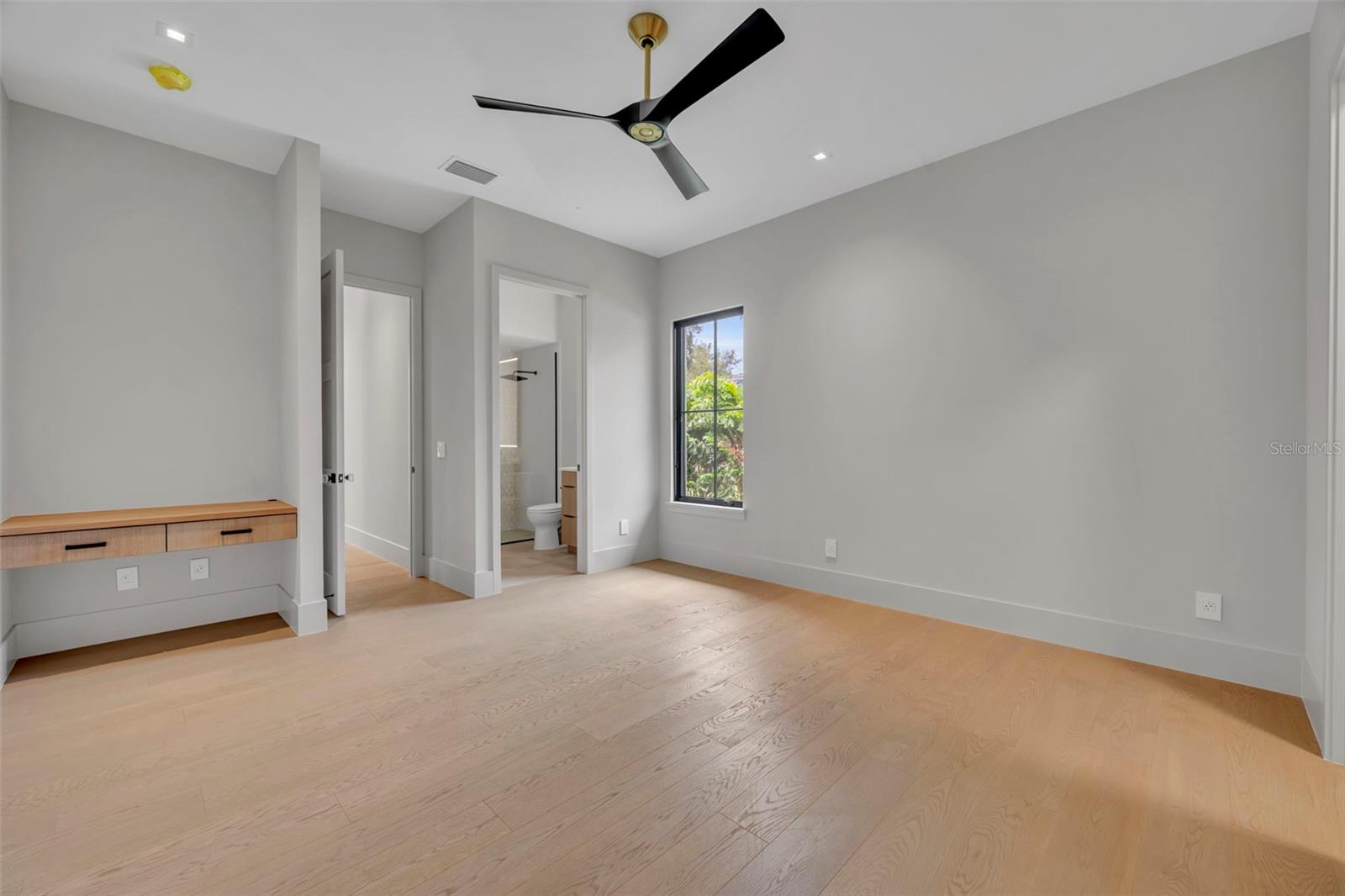 OSCEOLA PLACE - Residential