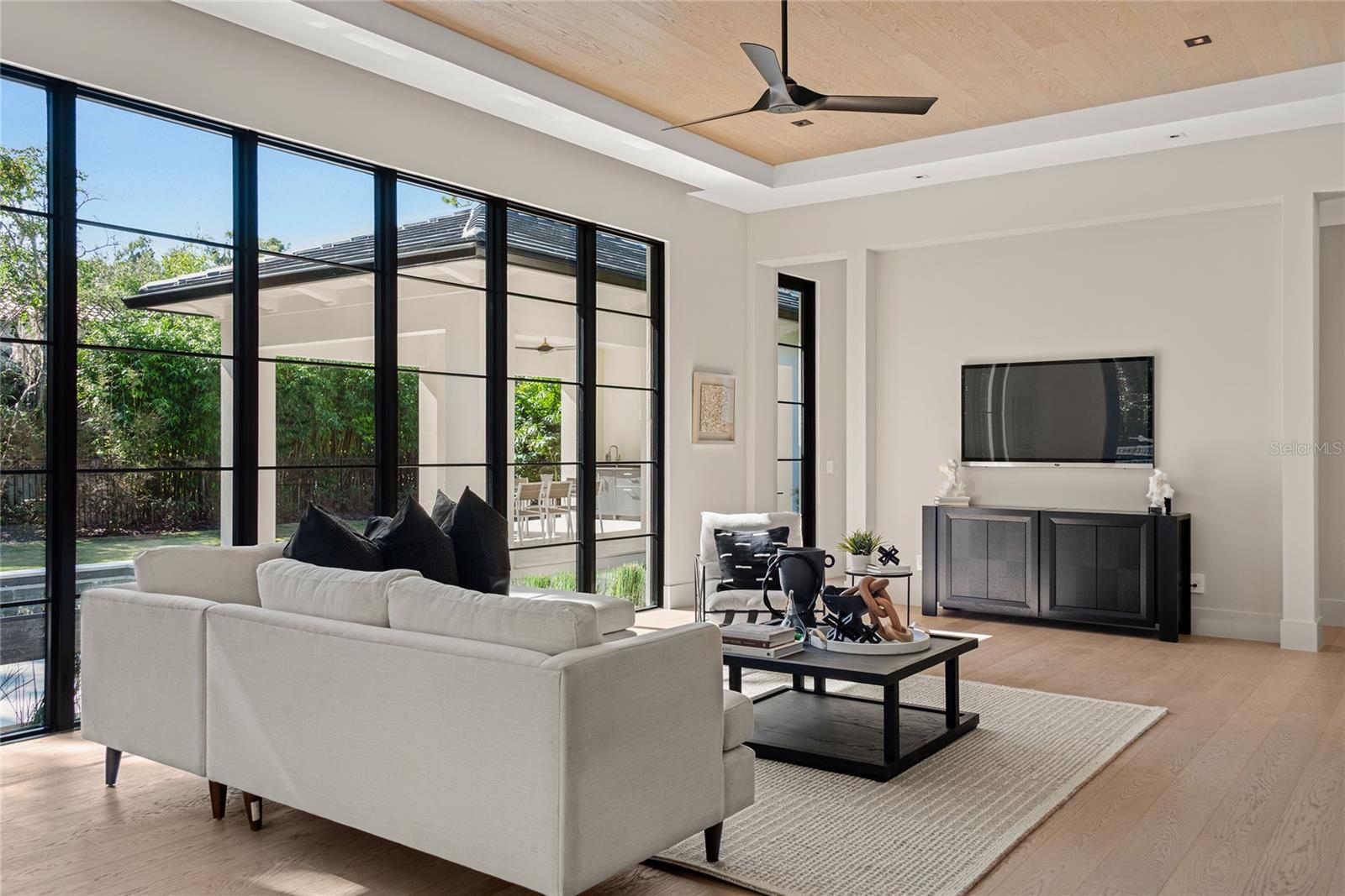 OSCEOLA PLACE - Residential