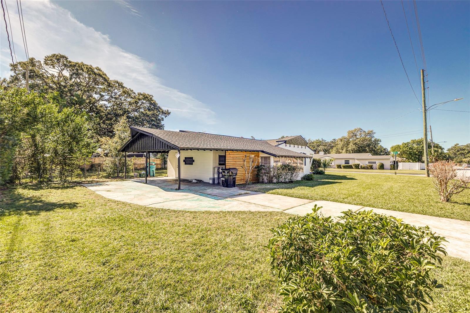 WESTCHESTER MANOR - Residential