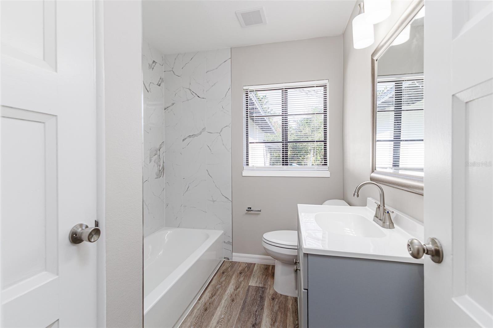 WESTCHESTER MANOR - Residential