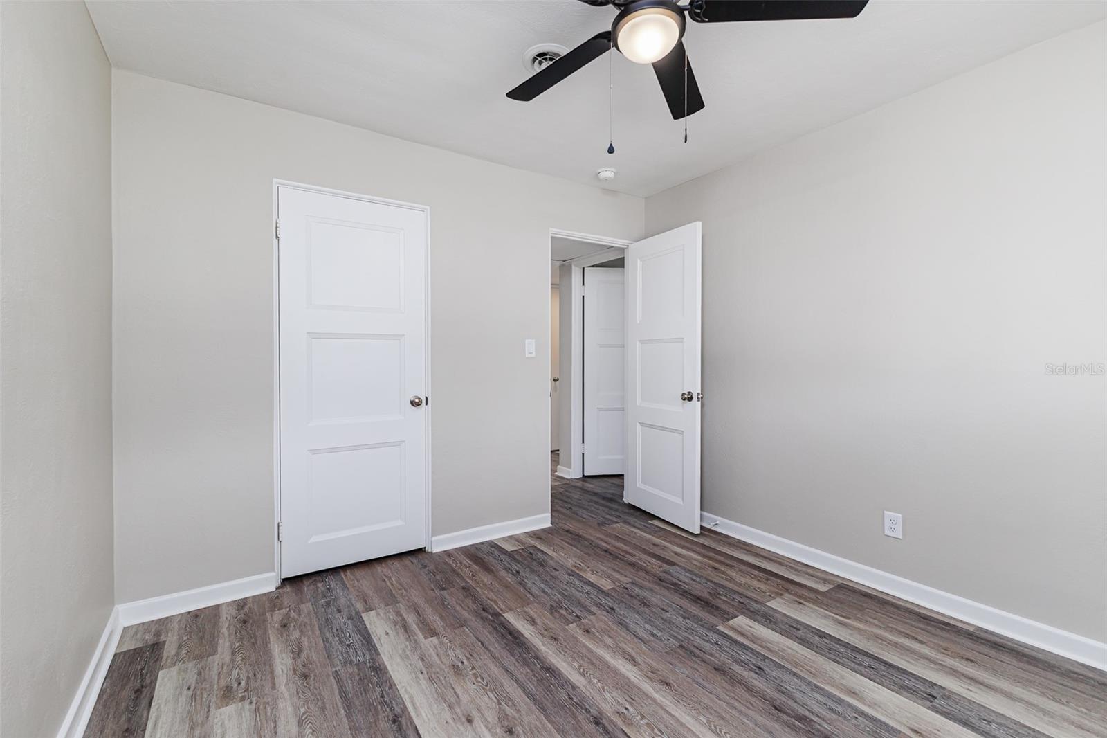 WESTCHESTER MANOR - Residential