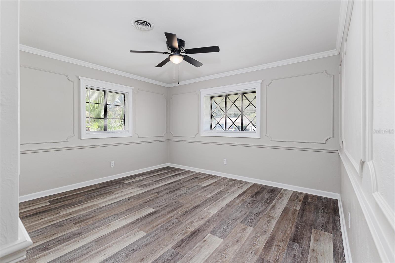 WESTCHESTER MANOR - Residential