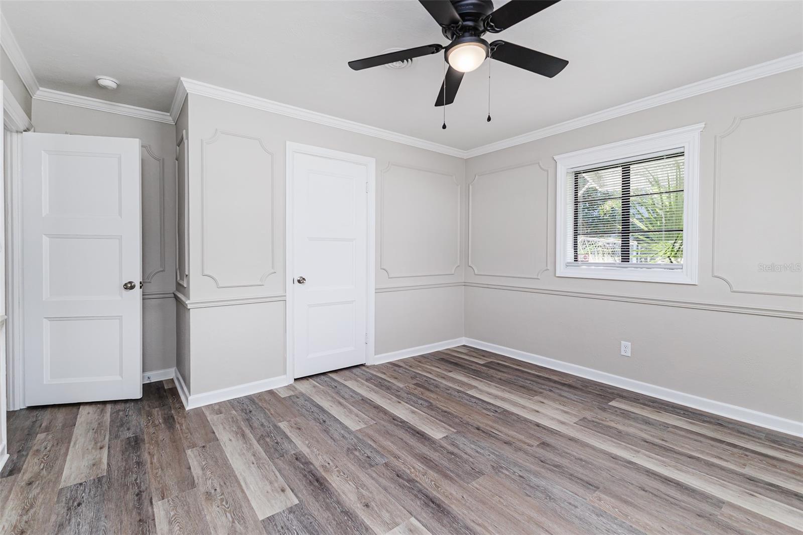 WESTCHESTER MANOR - Residential