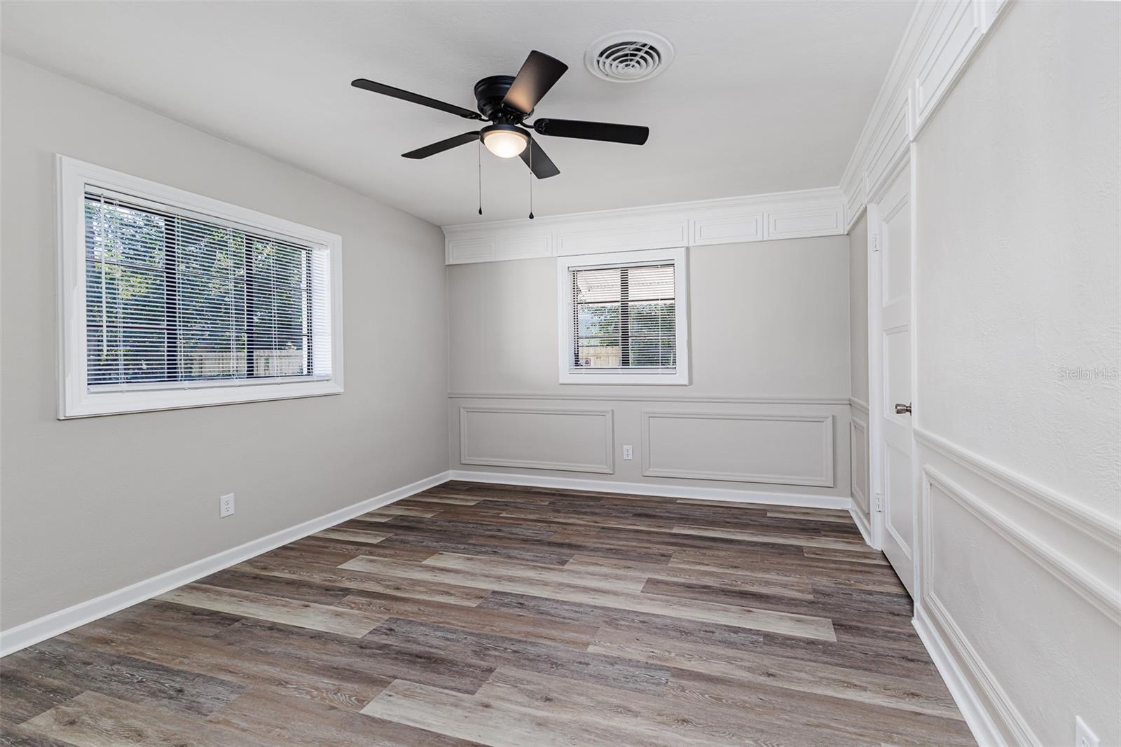 WESTCHESTER MANOR - Residential