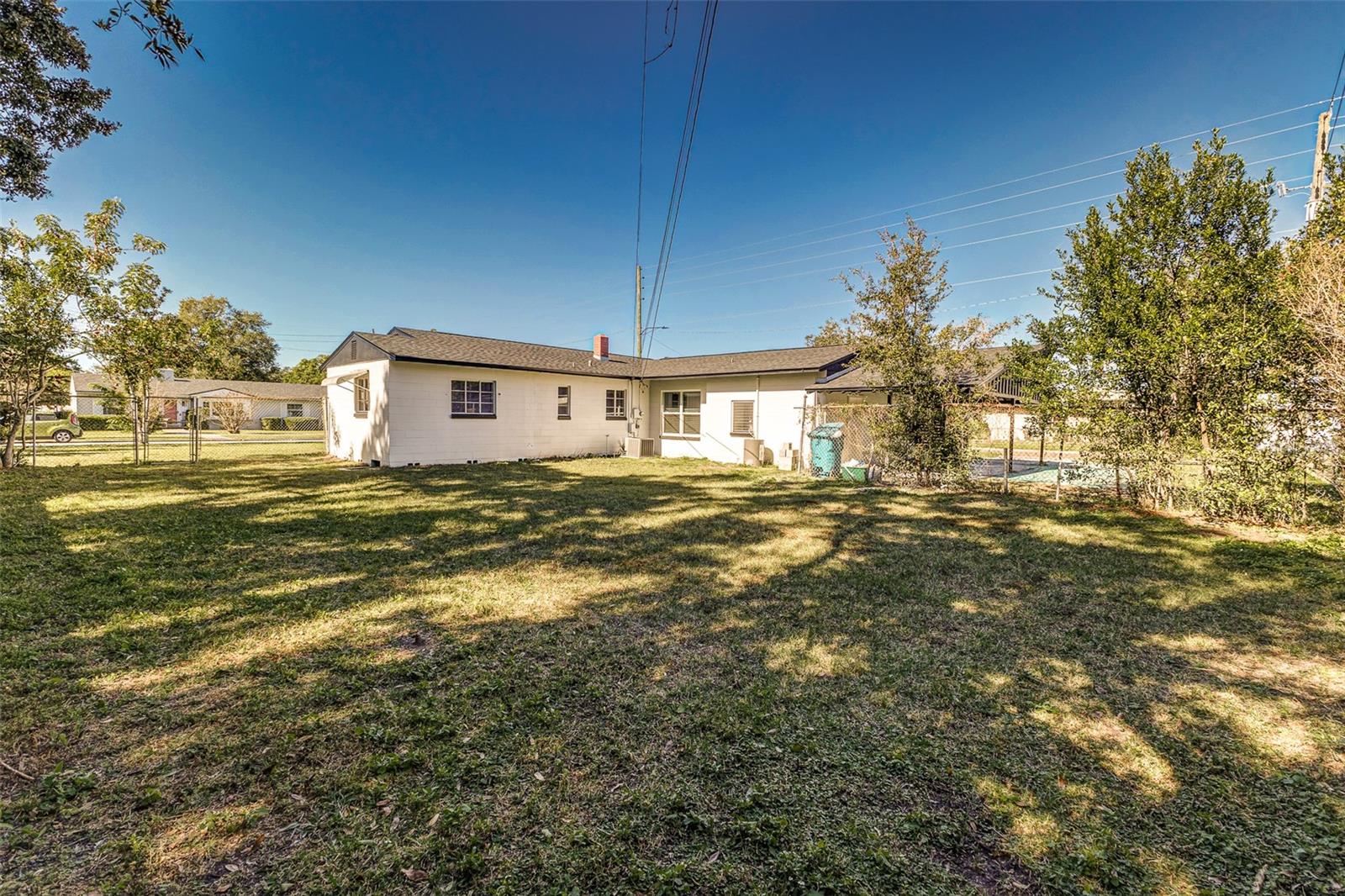 WESTCHESTER MANOR - Residential