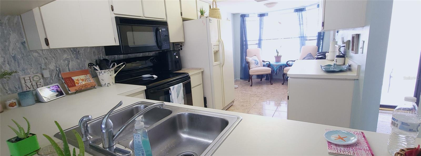 GOLF VIEW VILLAS CONDO 03A - Residential