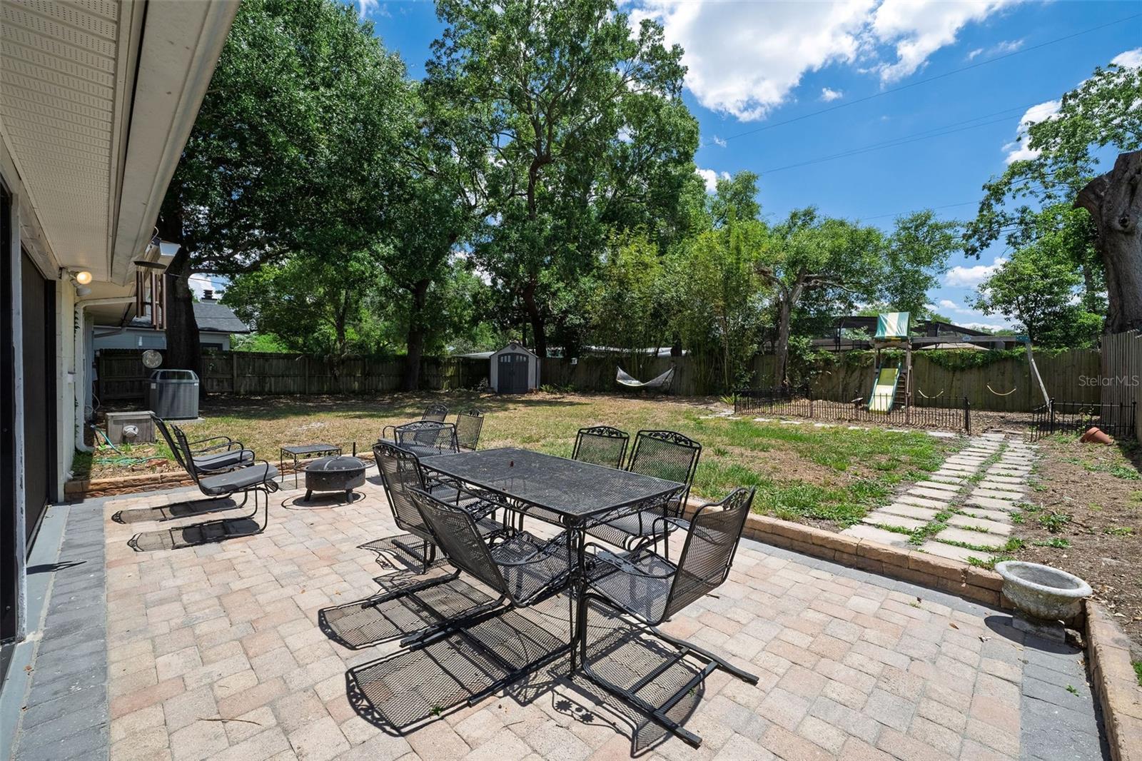 ARDSLEY MANOR SUB - Residential