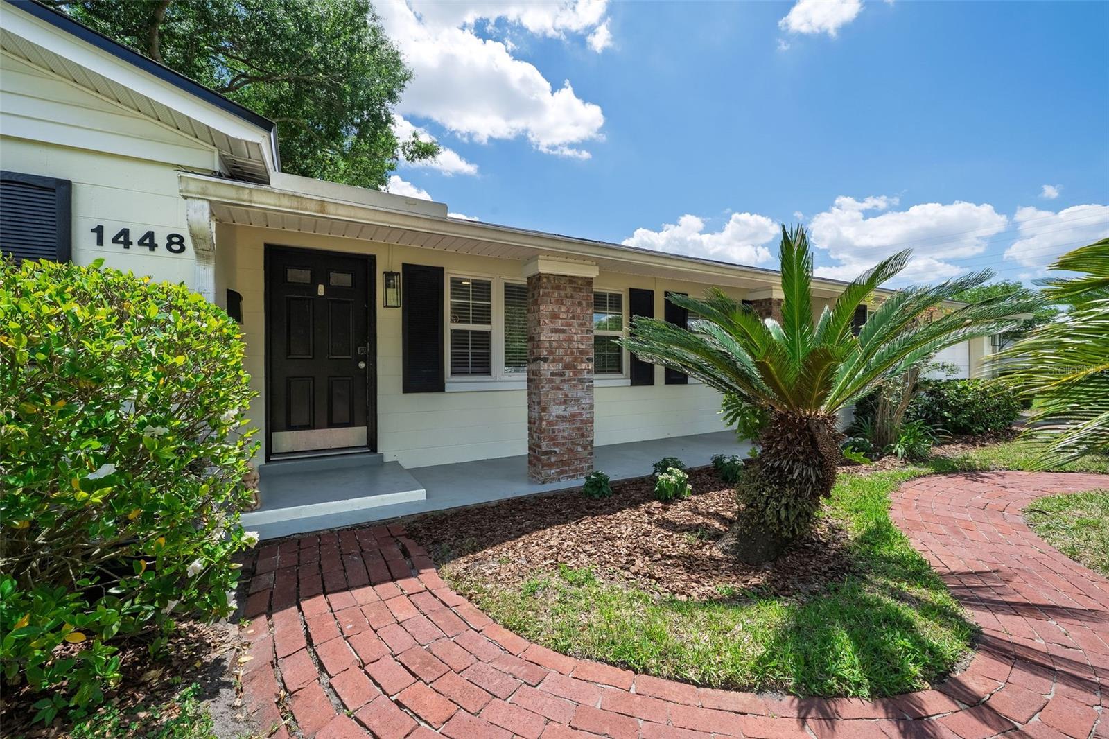 ARDSLEY MANOR SUB - Residential