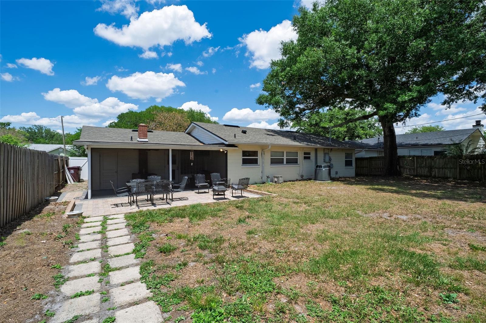 ARDSLEY MANOR SUB - Residential