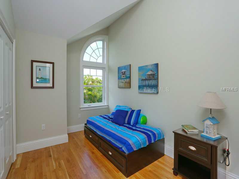 SUNRISE LANE - Residential