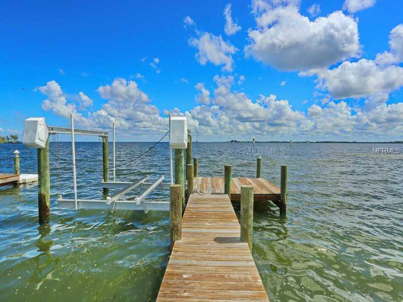 SUNRISE LANE - Residential