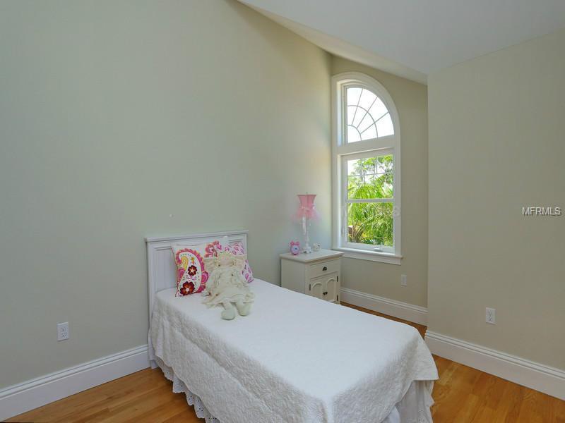 SUNRISE LANE - Residential