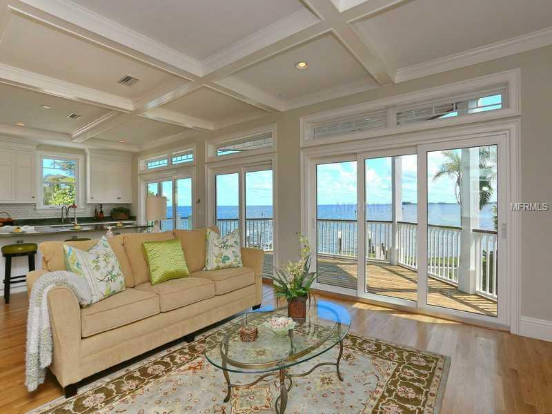 SUNRISE LANE - Residential