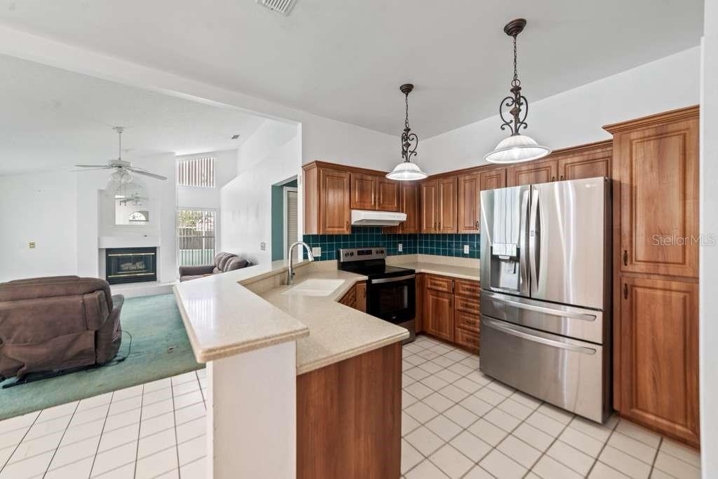 SPRING HILL - Residential