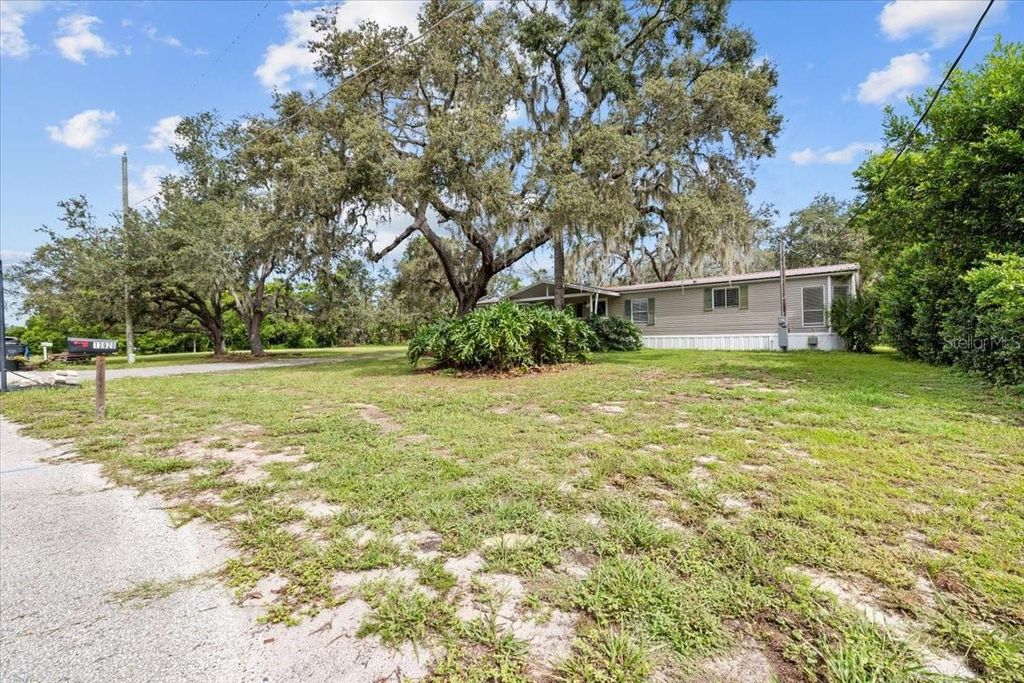 Photo of 13920 Hillcrest Drive, Riverview, FL 33569 (MLS # TB8416489)