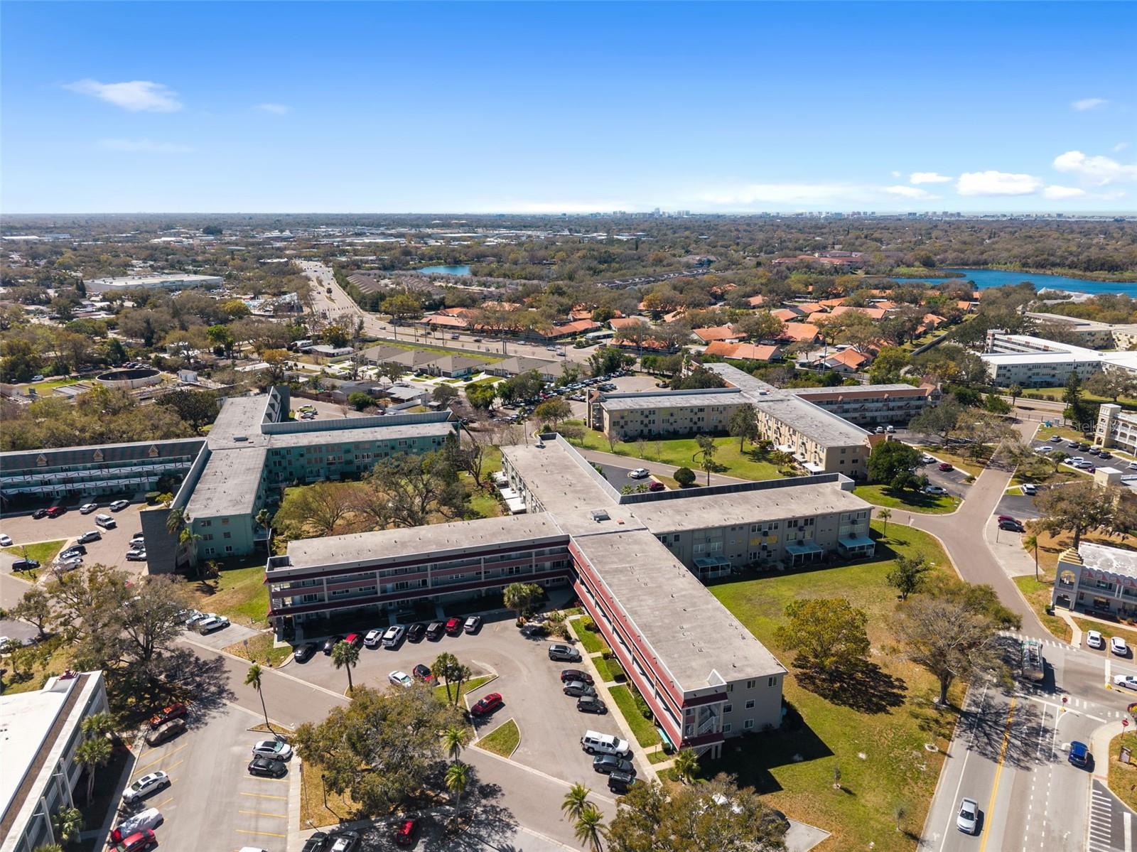 ON TOP OF THE WORLD - Residential