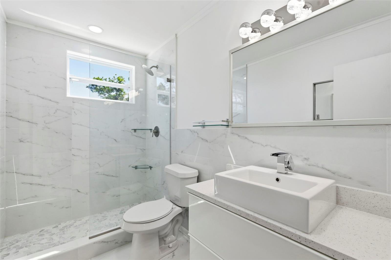 ON TOP OF THE WORLD - Residential