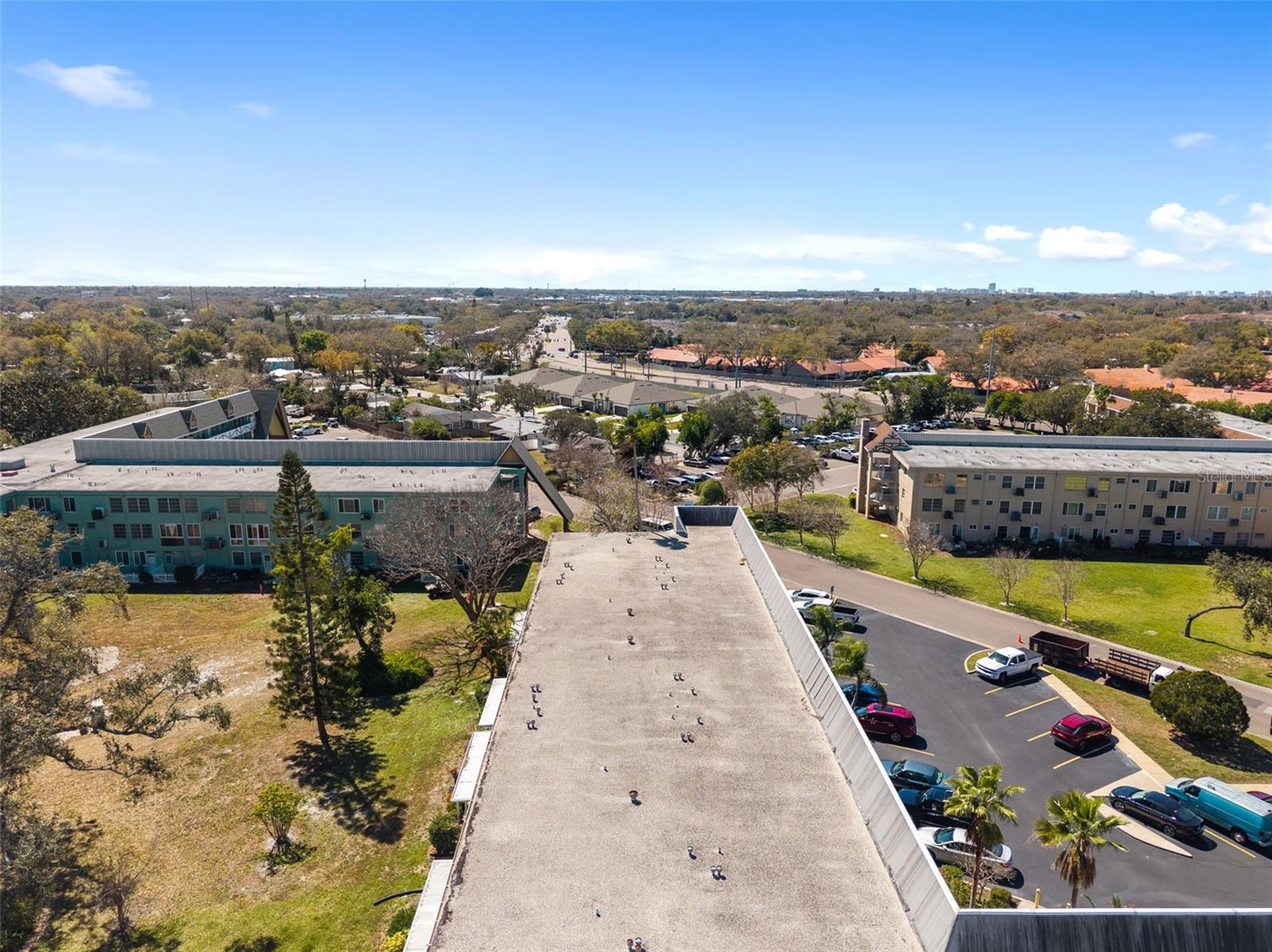 ON TOP OF THE WORLD - Residential