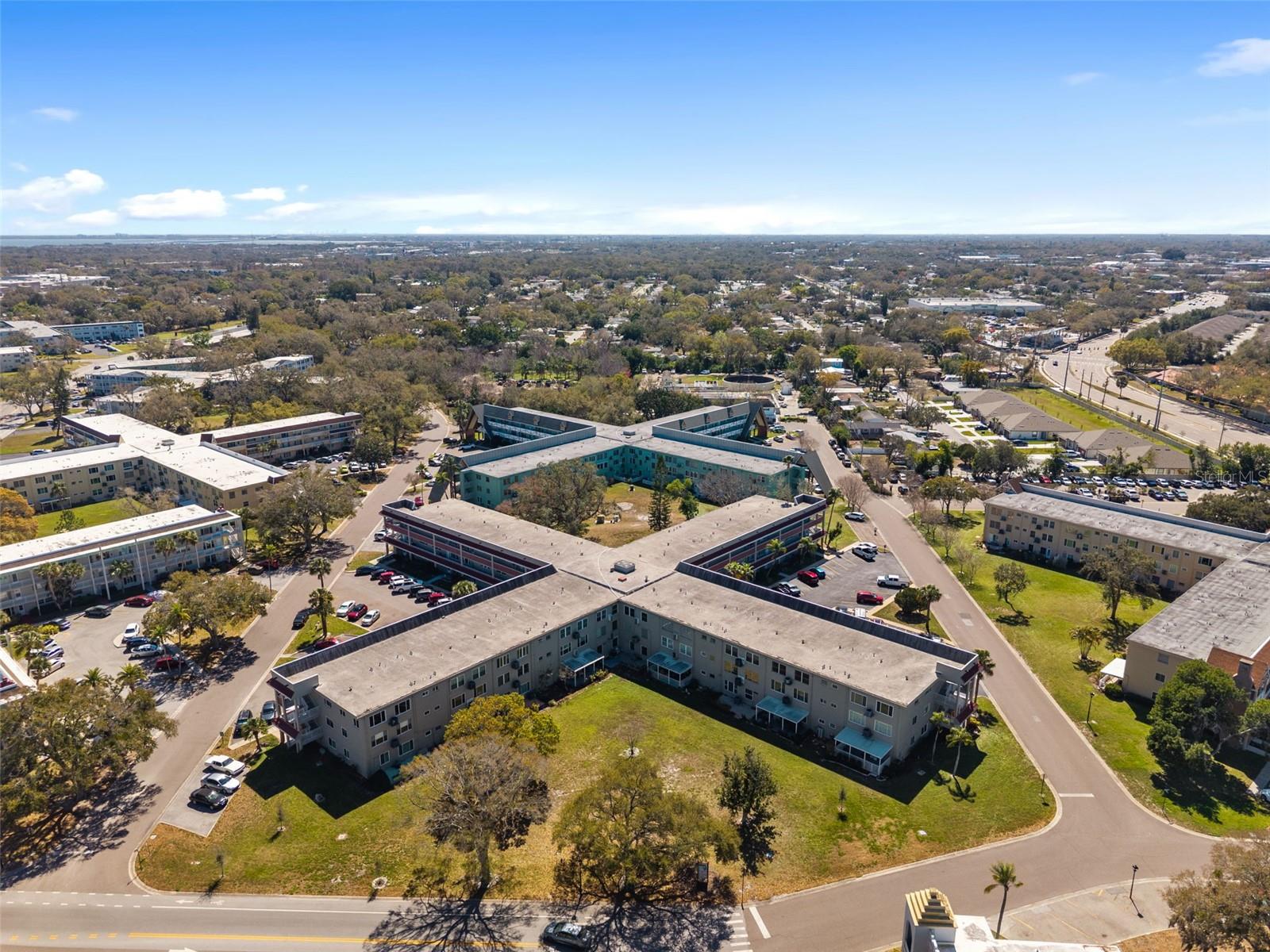 ON TOP OF THE WORLD - Residential