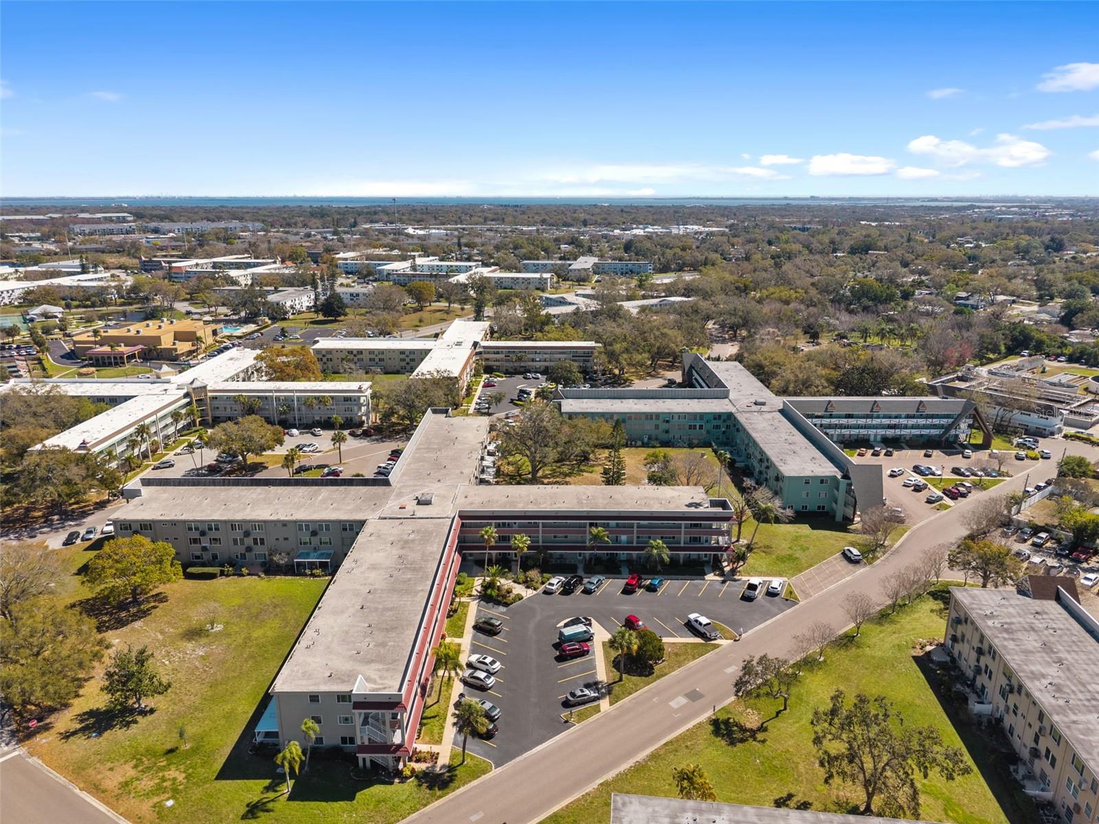 ON TOP OF THE WORLD - Residential