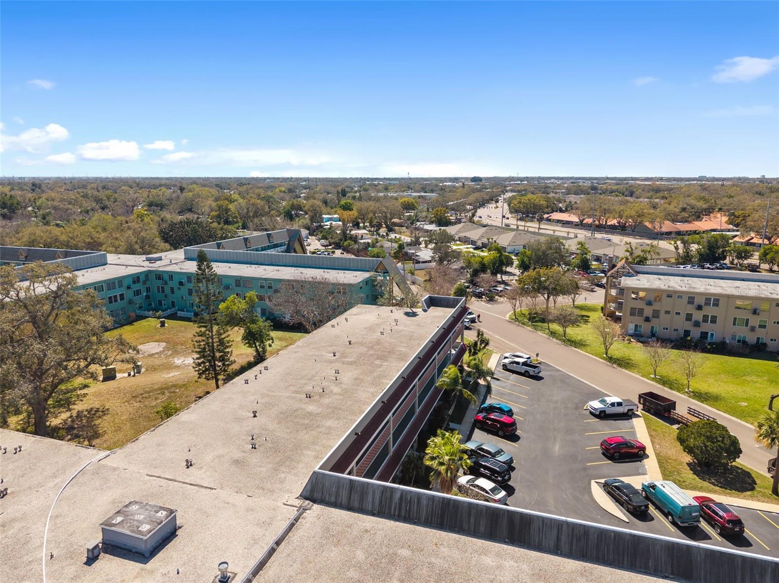 ON TOP OF THE WORLD - Residential