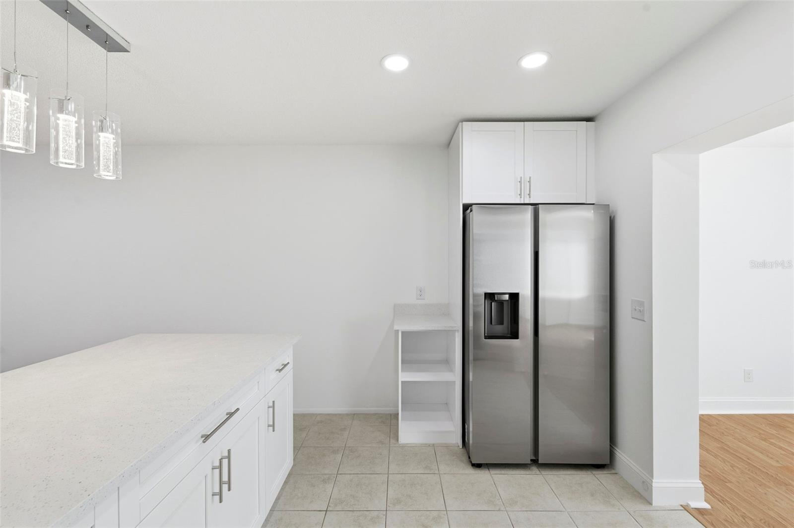 ON TOP OF THE WORLD - Residential