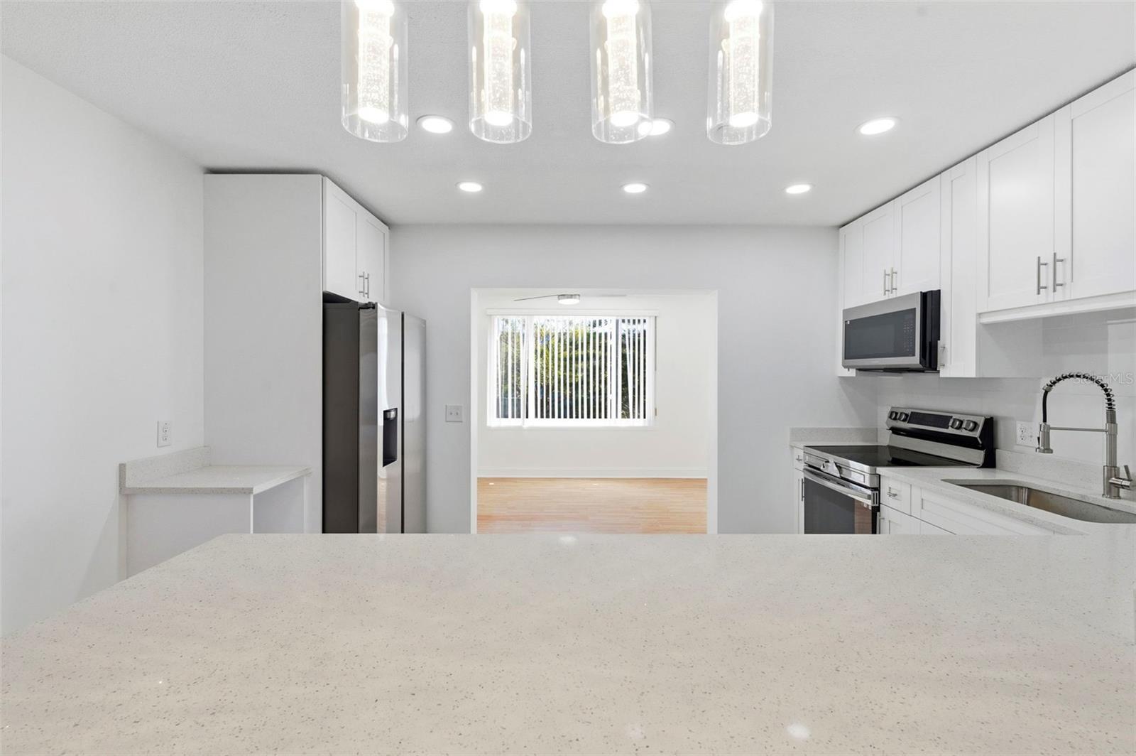 ON TOP OF THE WORLD - Residential