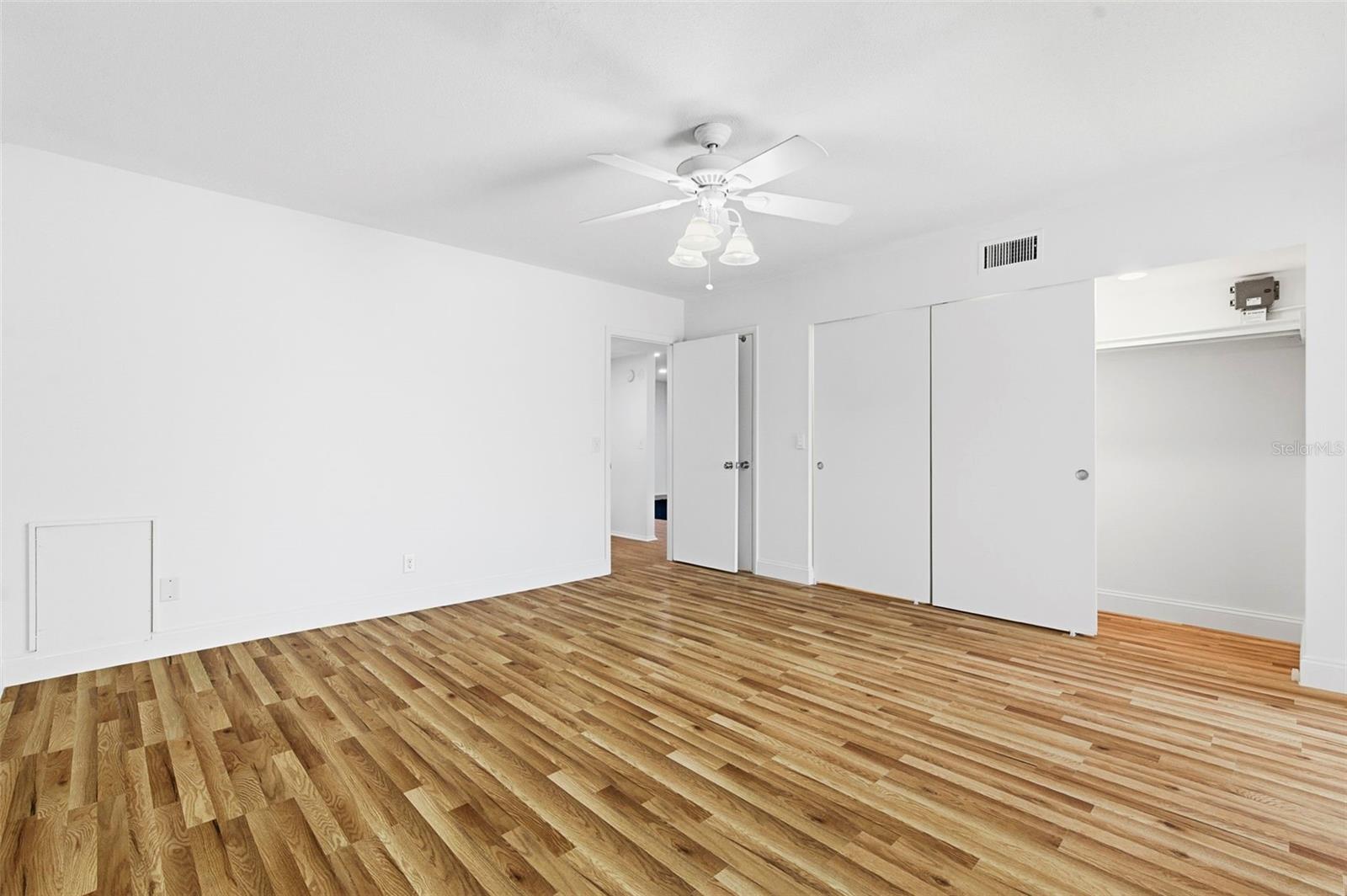 ON TOP OF THE WORLD - Residential