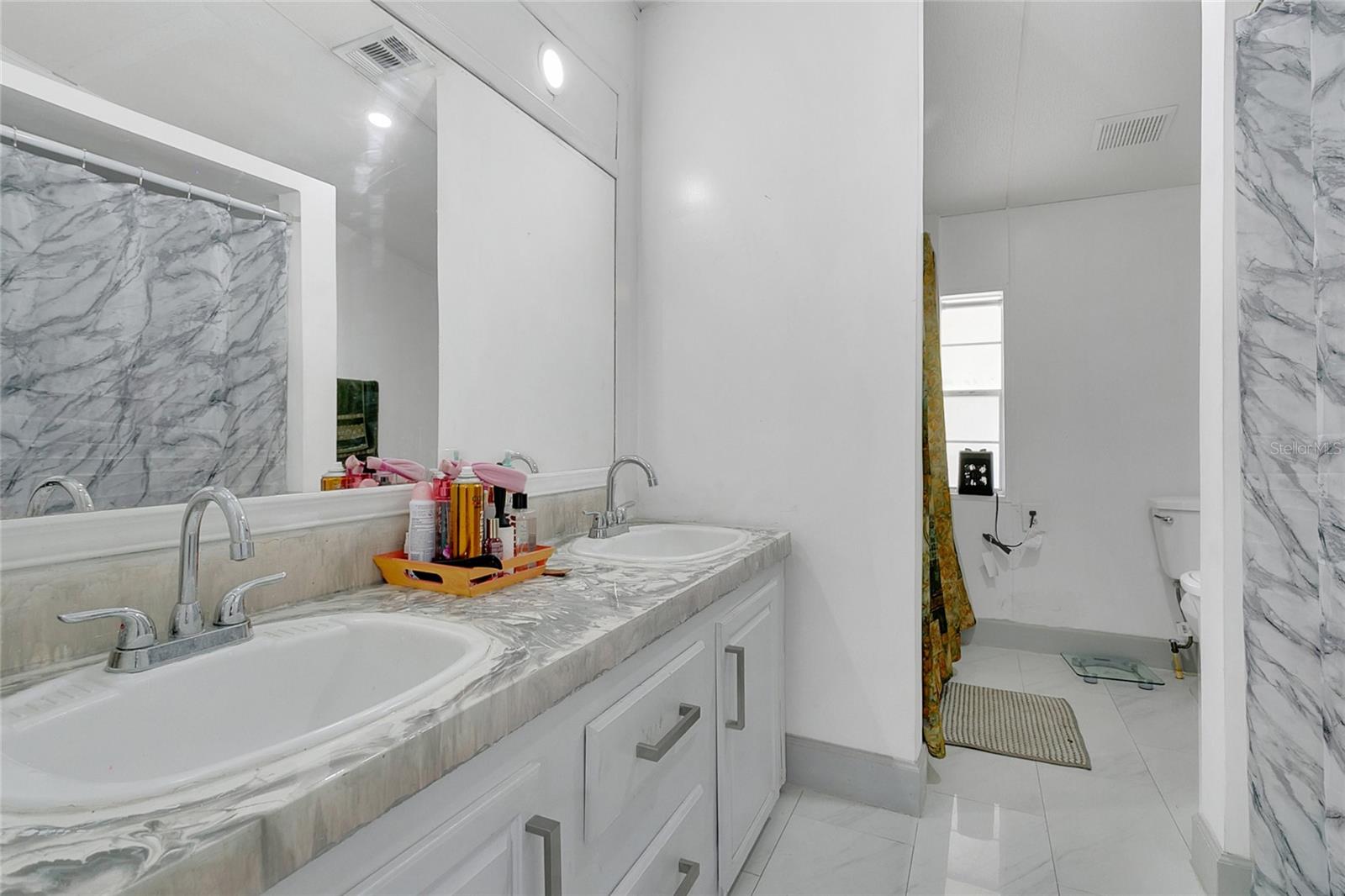 WILLISTON HLNDS - Residential