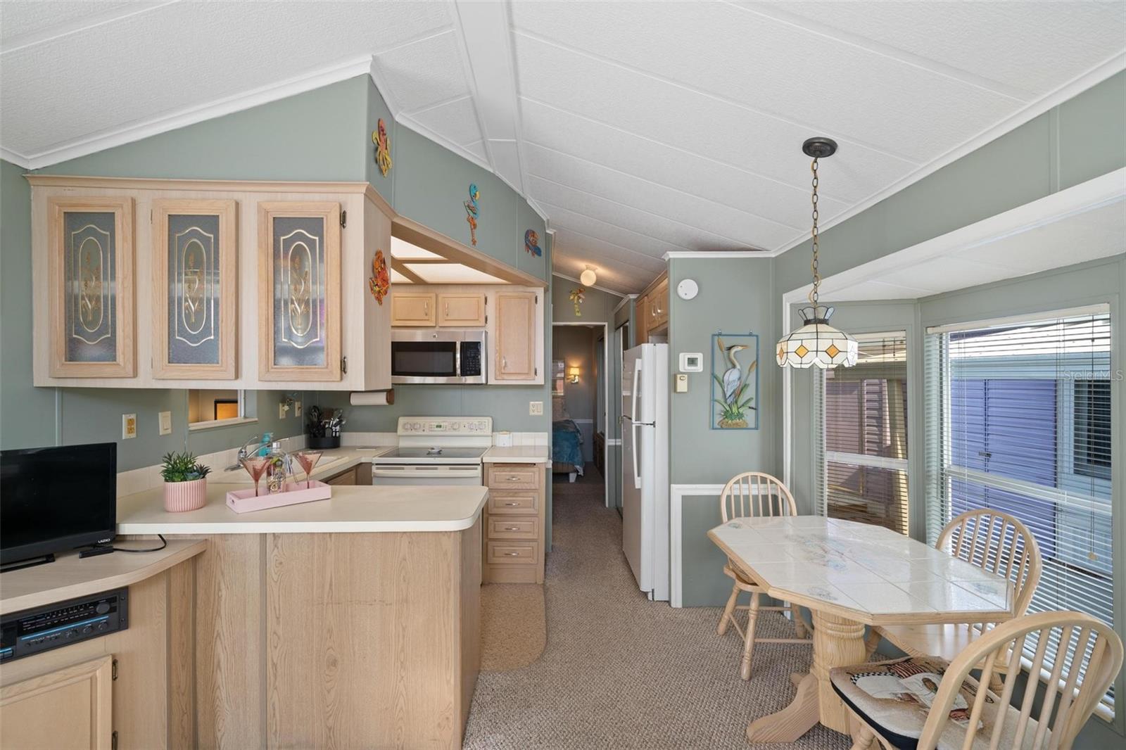 HOLIDAY TRAVEL PARK ENGLEWOOD - Residential