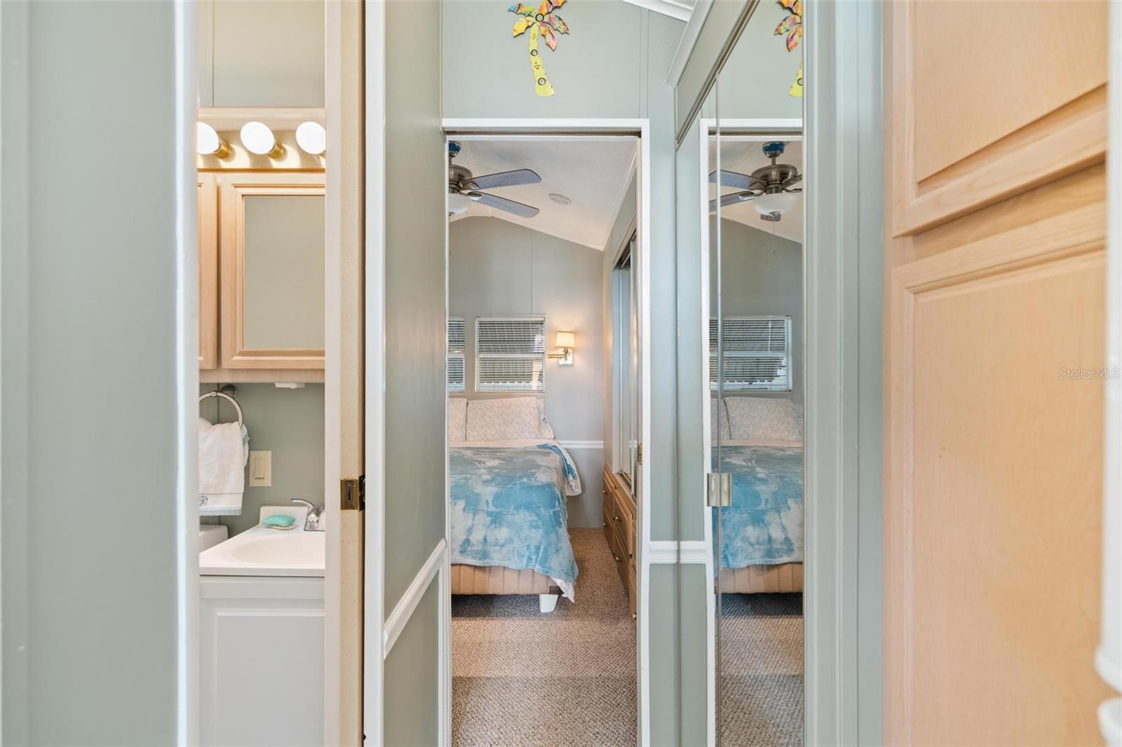 HOLIDAY TRAVEL PARK ENGLEWOOD - Residential