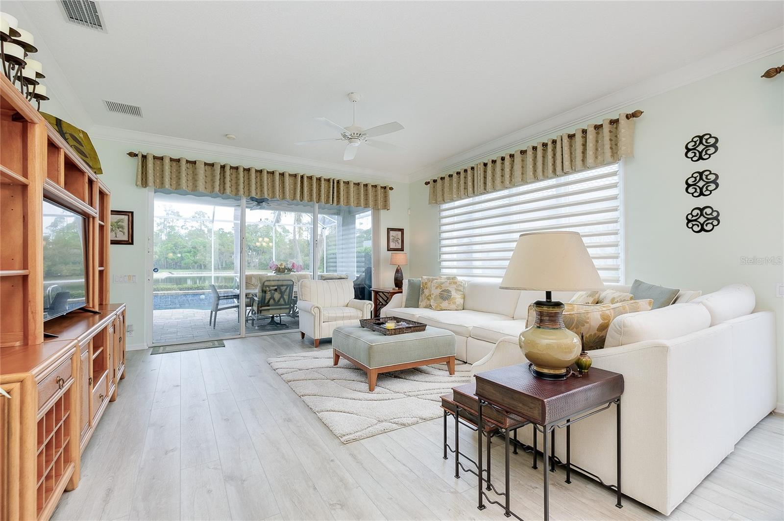 ROSEDALE 11 - Residential