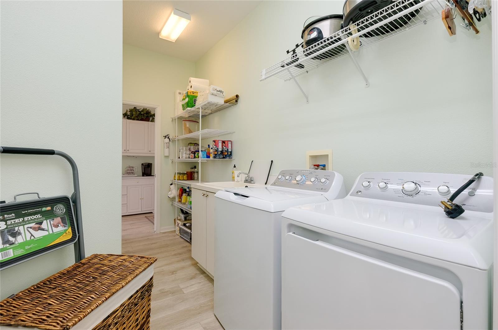 ROSEDALE 11 - Residential