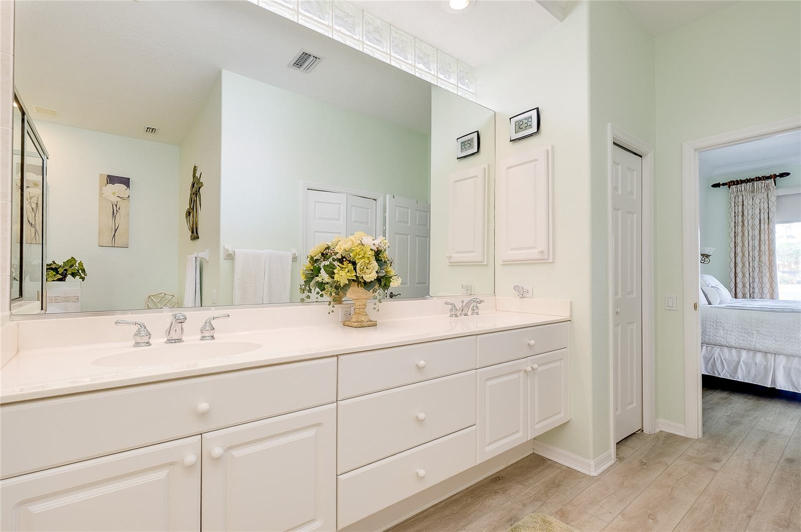 ROSEDALE 11 - Residential