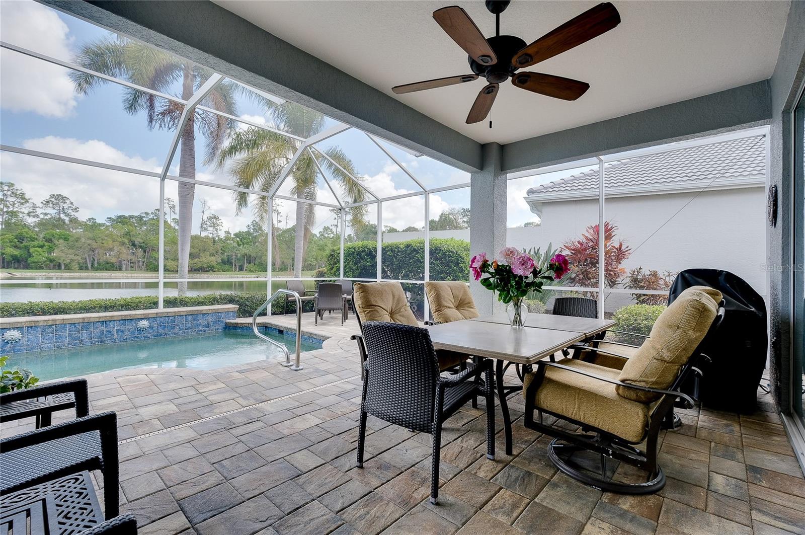 ROSEDALE 11 - Residential