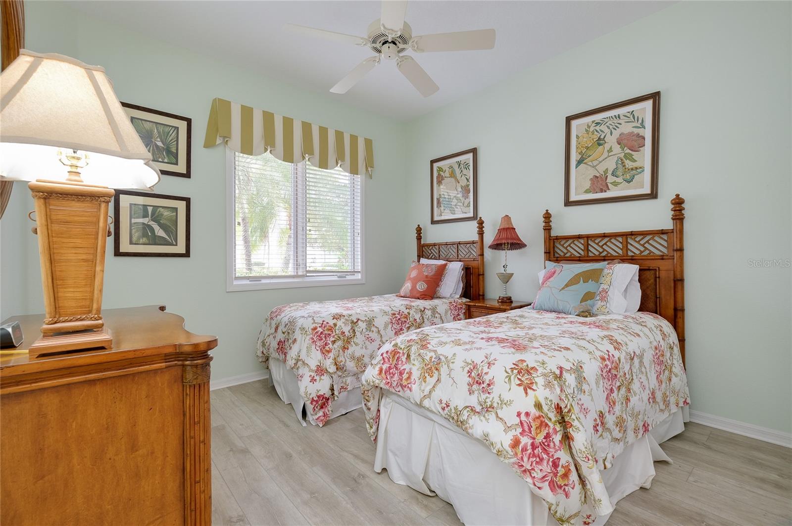 ROSEDALE 11 - Residential