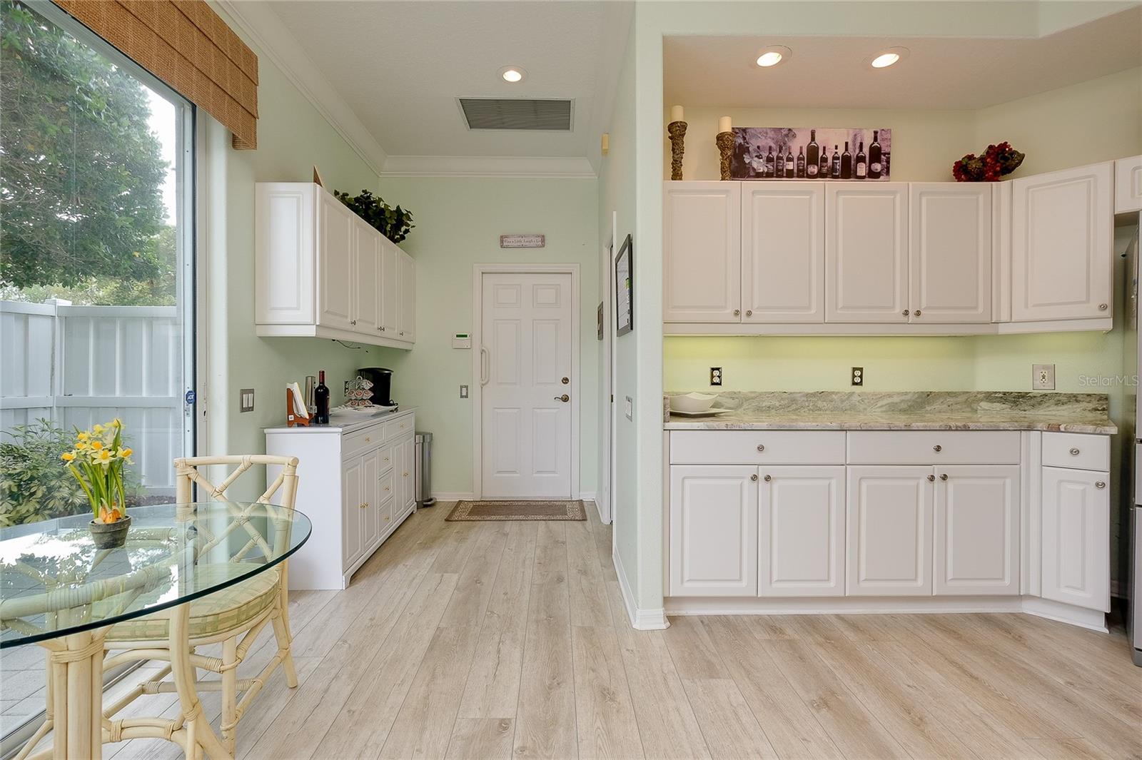 ROSEDALE 11 - Residential