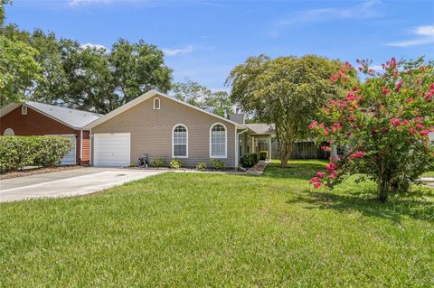 Photo of 2829 SW 39th Avenue, Gainesville, FL 32608 (MLS # GC532272)