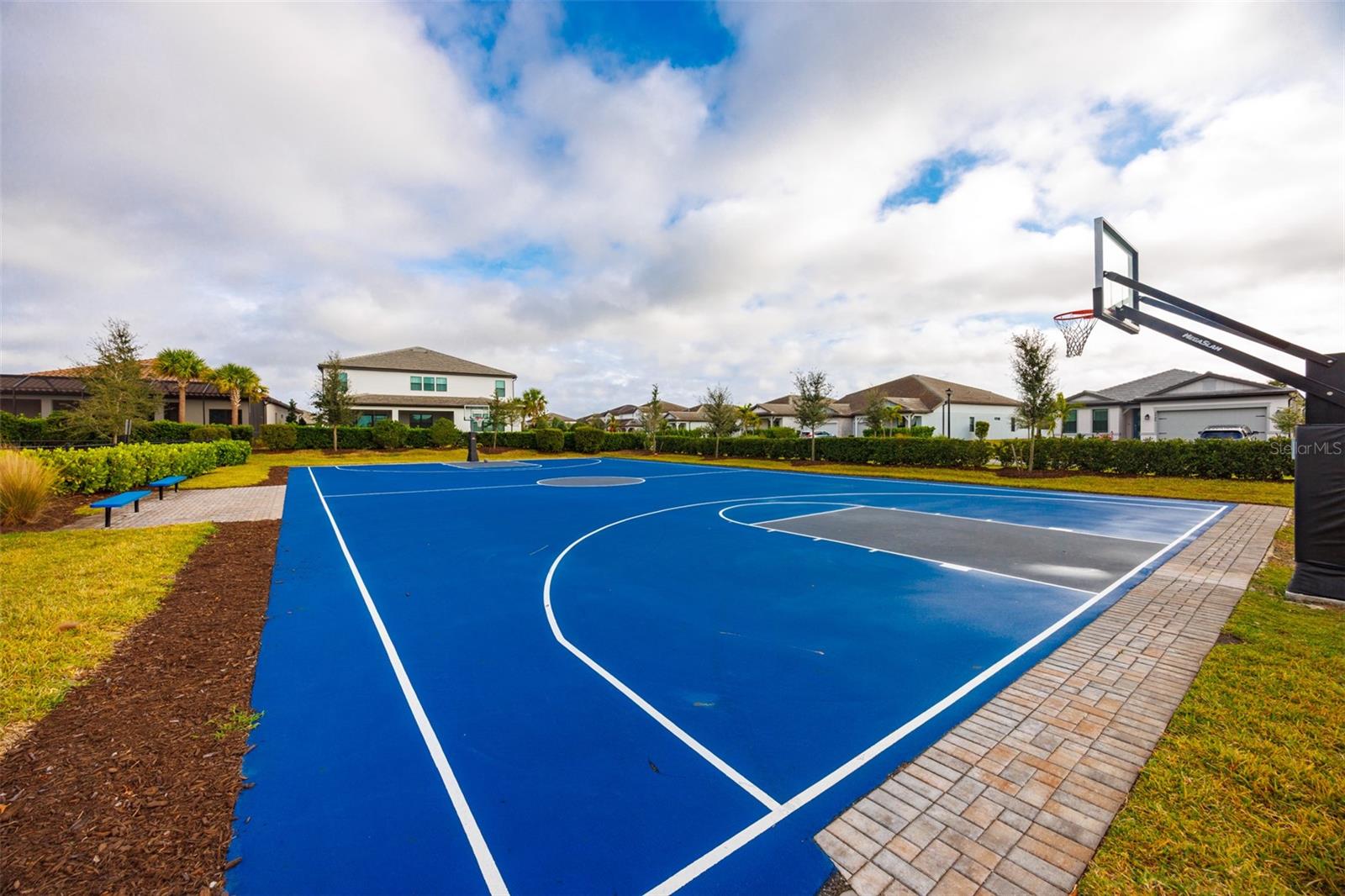 SAPPHIRE POINT PH IIIA - Residential