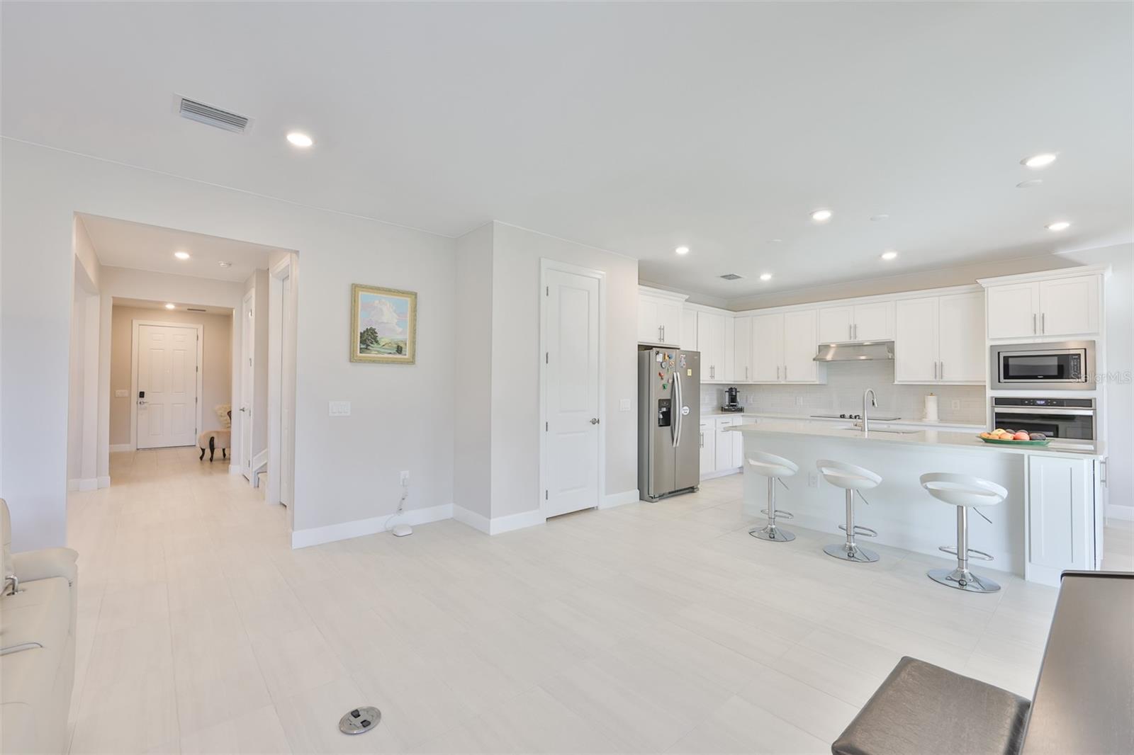 SAPPHIRE POINT PH IIIA - Residential